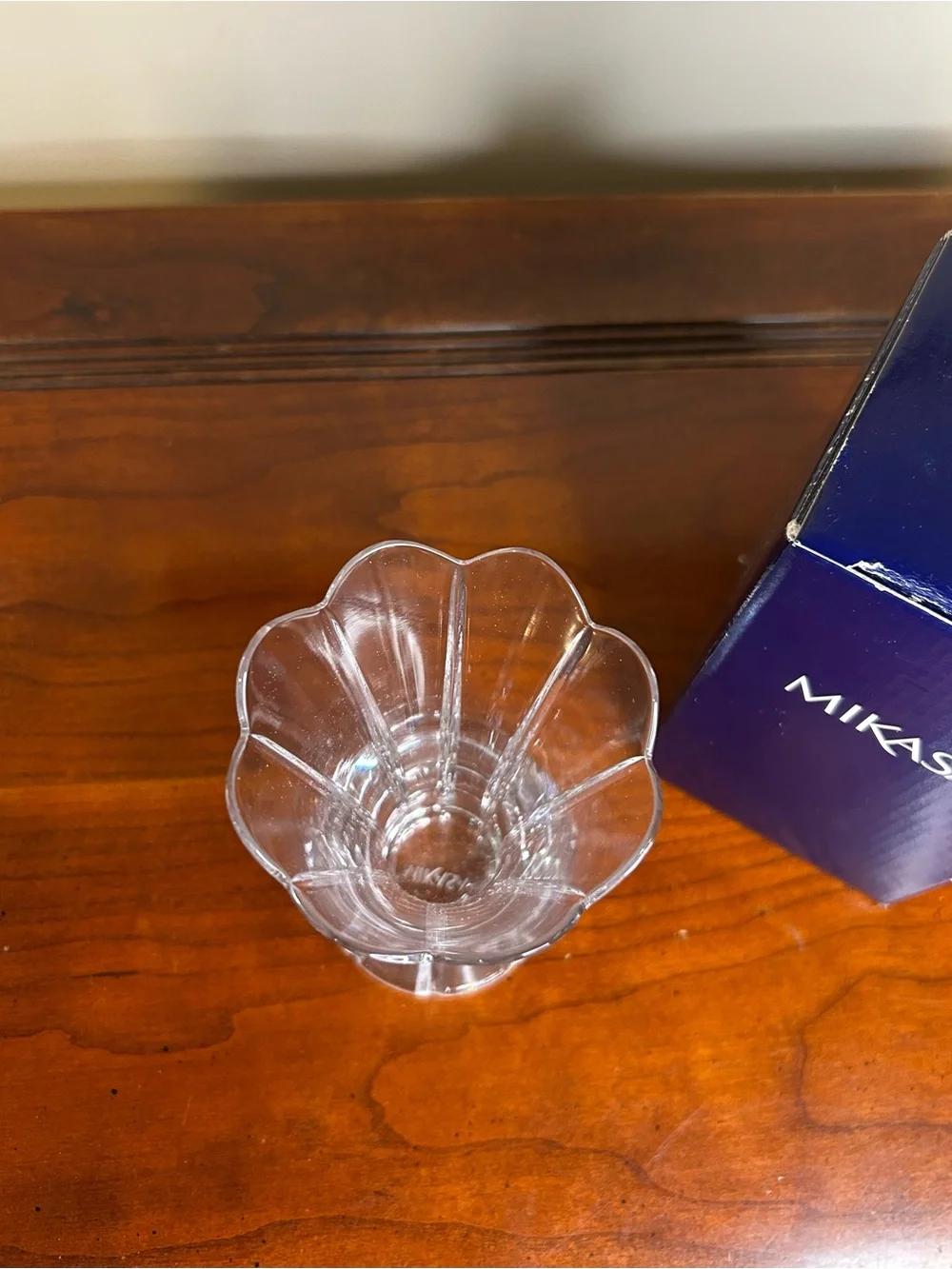 Mikasa Lead Crystal Scalloped Bud Vase 6”